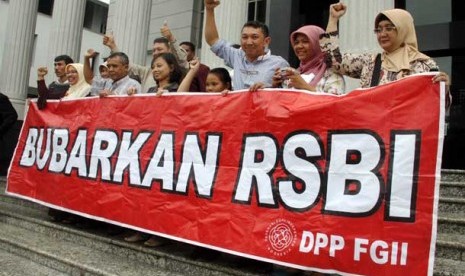 RSBI Dibubarkan, Orang Tua Murid Syukuran